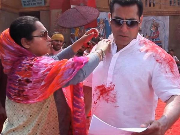 ফের আইনি গেরোয় সলমন