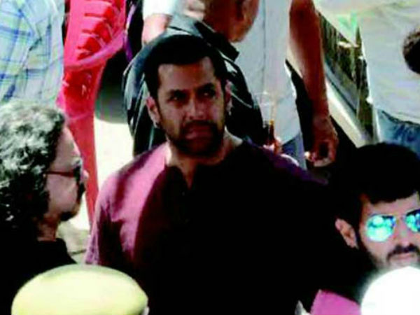 ফের আইনি গেরোয় সলমন
