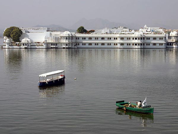 লেক প্যালেস