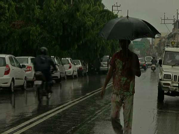 বৃষ্টিতে নাজেহাল