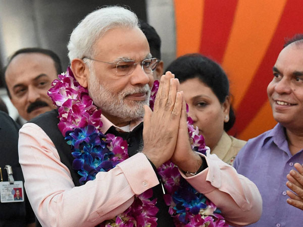 মোদীর জনসভার মঞ্চ বাঁধতে গিয়ে বিদ্যুৎপৃষ্ঠ হয়ে মৃত বাংলার তরুণ মোদীর জনসভার মঞ্চ বাঁধতে গিয়ে বিদ্যুৎপৃষ্ঠ হয়ে মৃত বাংলার তরুণ