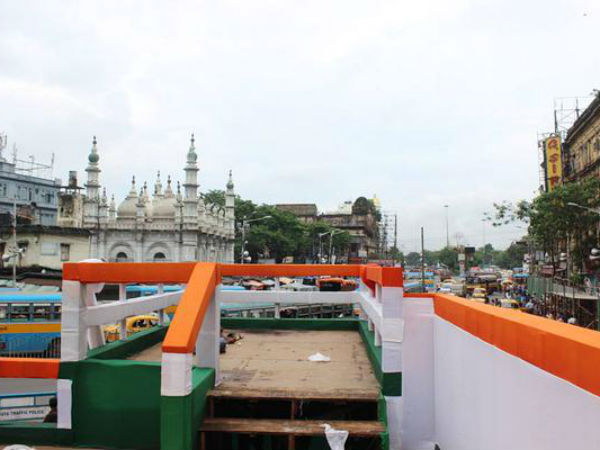 এই সেই মঞ্চ