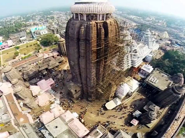 মন্দিরের ছায়া