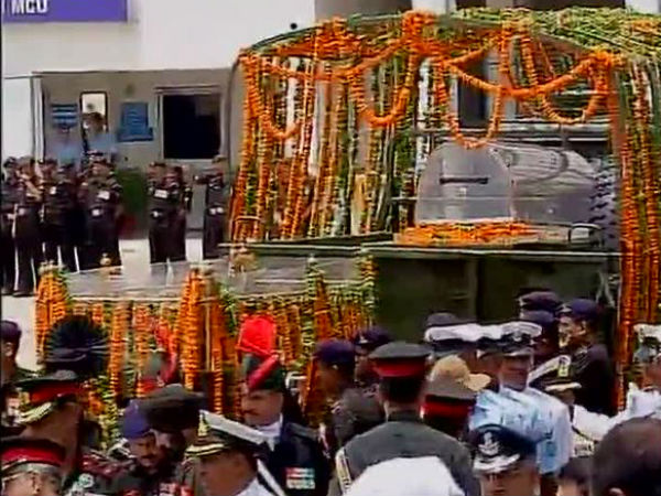 মৃত্যুর একদিন আগেই ফোনে দাদা খোঁজ খবর নিয়েছিলেন কালাম মৃত্যুর একদিন আগেই ফোনে দাদা খোঁজ খবর নিয়েছিলেন কালাম