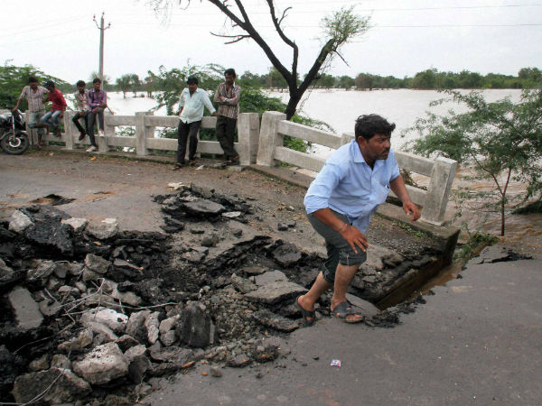 গুজরাতের পরিস্থিতি
