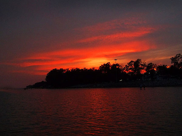চাঁদিপুর বিচ