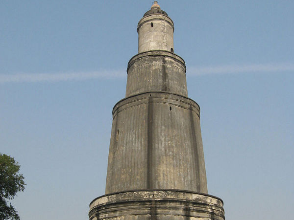 মিনার, পাণ্ডুয়া