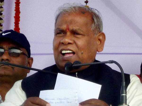 মঞ্ঝির মনোনয়ন পেশ