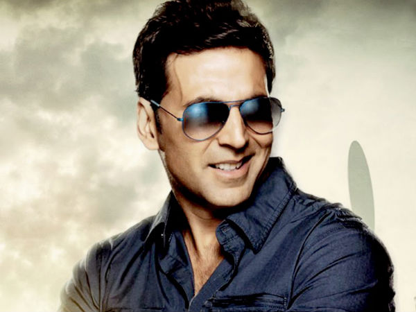 কেজরি সকাশে অক্ষয়
