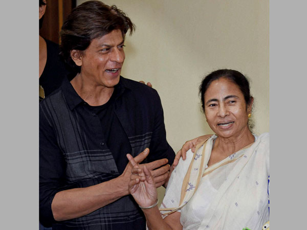 বাংলার পর্যটন প্রচারে কিং খান