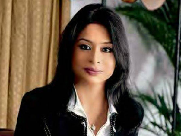 বুকে ব্যথা, হাসপাতালে ভর্তি হলেন ইন্দ্রাণী মুথার্জী! বুকে ব্যথা, হাসপাতালে ভর্তি হলেন ইন্দ্রাণী মুথার্জী!