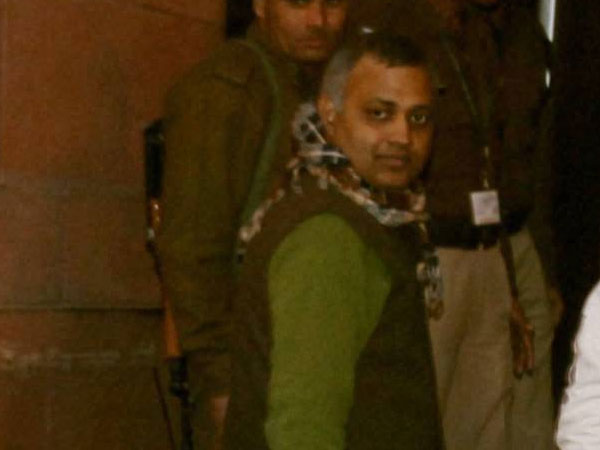 কেজরির সঙ্গে সাক্ষাৎ সোমনাথের