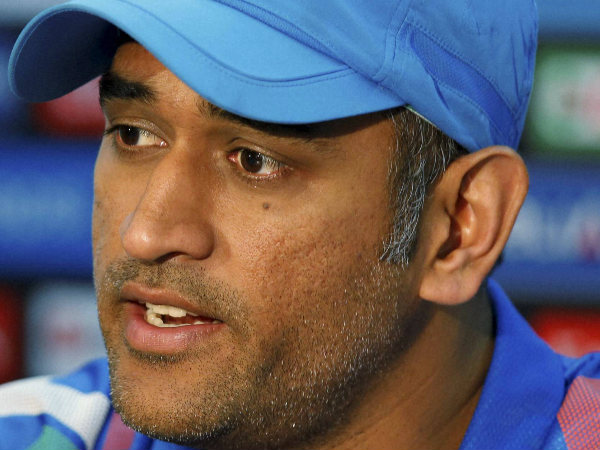 ইনদোরে কড়া পরীক্ষায় ধোনি