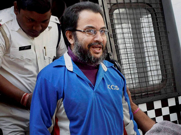 'দিদি'-র রেকর্ড ভেঙে গুরুতর অসুস্থ কুণাল ঘোষ 'দিদি'-র রেকর্ড ভেঙে গুরুতর অসুস্থ কুণাল ঘোষ