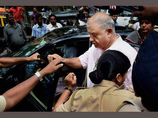 শিনা বোরা কাণ্ডে গ্রেফতার পিটার মুখার্জী, নজরে এই চার তথ্য শিনা বোরা কাণ্ডে গ্রেফতার পিটার মুখার্জী, নজরে এই চার তথ্য