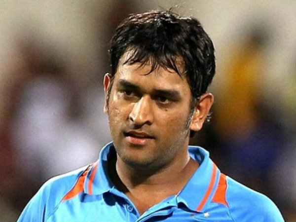 মহেন্দ্র সিং ধোনি