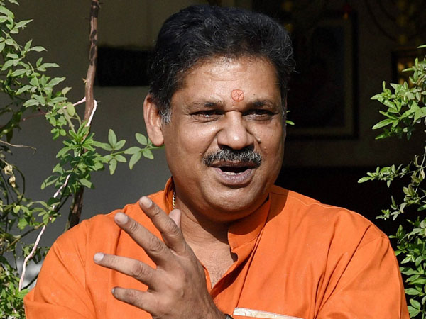 কীর্তির পণ