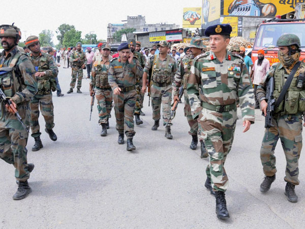জম্মু ও কাশ্মীরের সেনাদেরও তৈরি থাকতে বলা হয়েছে