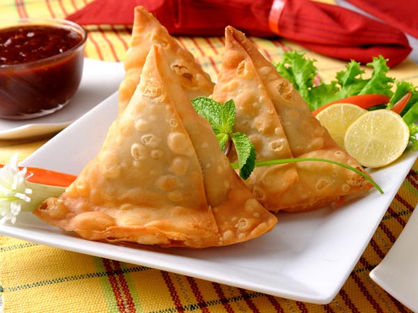 সিঙাড়া-জিলিপি বিলাসিতা বিহারে? ১৩.৫ শতাংশ কর বসালো নীতিশ সরকার! সিঙাড়া-জিলিপি বিলাসিতা বিহারে? ১৩.৫ শতাংশ কর বসালো নীতিশ সরকার!