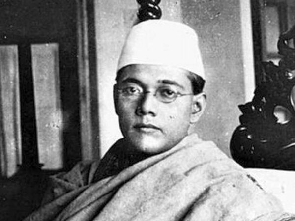 নেতাজি সংক্রান্ত ১০০টি গোপন নথি প্রকাশ করলেন মোদী, কেন্দ্রকে তোপ দাগল কংগ্রেস নেতাজি সংক্রান্ত ১০০টি গোপন নথি প্রকাশ করলেন মোদী, কেন্দ্রকে তোপ দাগল কংগ্রেস