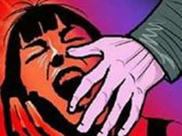 প্রসবের পর হাসপাতালের ICU-তেই ধর্ষিতা পুলিশ-পত্নী প্রসবের পর হাসপাতালের ICU-তেই ধর্ষিতা পুলিশ-পত্নী