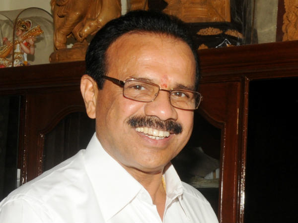 সদানন্দ গৌড়া, প্রাক্তন রেলমন্ত্রী