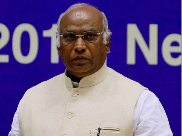 মল্লিকার্জুন খার্গে, লোকসভার বিরোধী নেতা