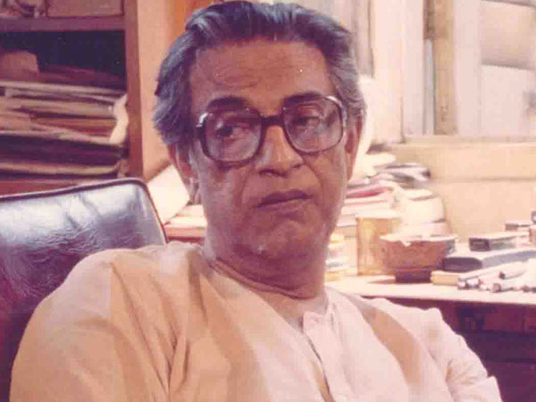 'সত্যজিৎ রায় ধরণী'