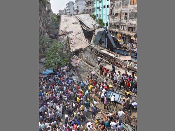 তিনটি এফআইআর