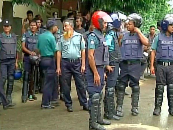 বাংলাদেশে জঙ্গিহানা