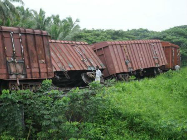 লাইনচ্যুত বগি