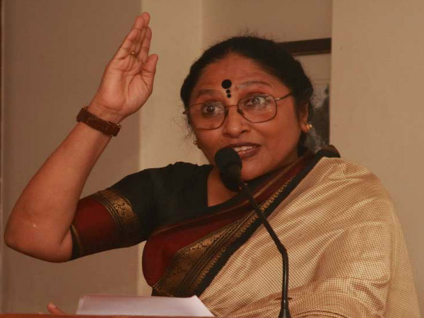 শাঁওলি মিত্র