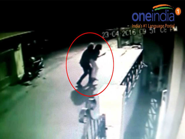 চেতলায় তরুণী অপহরণের চেষ্টা, গ্রেফতার মূল অভিযুক্ত চেতলায় তরুণী অপহরণের চেষ্টা, গ্রেফতার মূল অভিযুক্ত