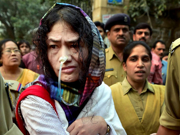 'আফস্পা' আসলে কি? যার জন্য ১৬ বছর অনশন করলেন ইরম চানু শর্মিলা 'আফস্পা' আসলে কি? যার জন্য ১৬ বছর অনশন করলেন ইরম চানু শর্মিলা