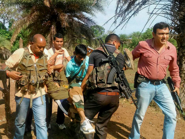 বিহারে মাওবাদী হামলায় নিহত ১০ কোবরা জওয়ান, আহত আরও ৫ বিহারে মাওবাদী হামলায় নিহত ১০ কোবরা জওয়ান, আহত আরও ৫