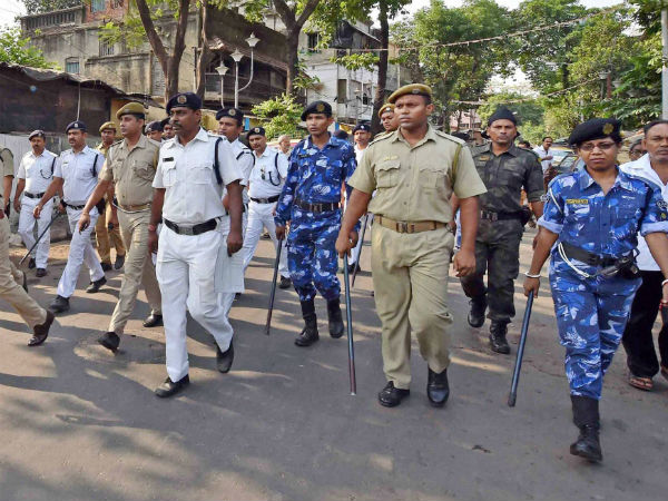 জঙ্গি হামলা নিয়ে ঢাকাকে সতর্ক করেছিল নয়াদিল্লি! জঙ্গি হামলা নিয়ে ঢাকাকে সতর্ক করেছিল নয়াদিল্লি!