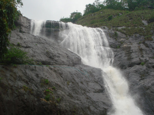 পালারুভি জলপ্রপাত