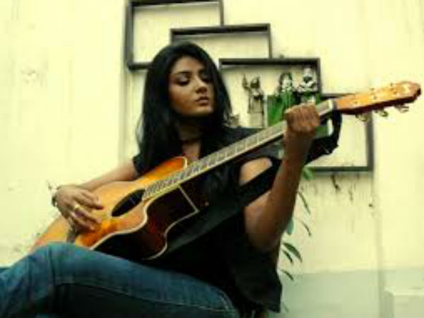 পার্নো মিত্র