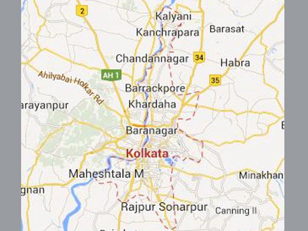 শহরের রাস্তায় ধস