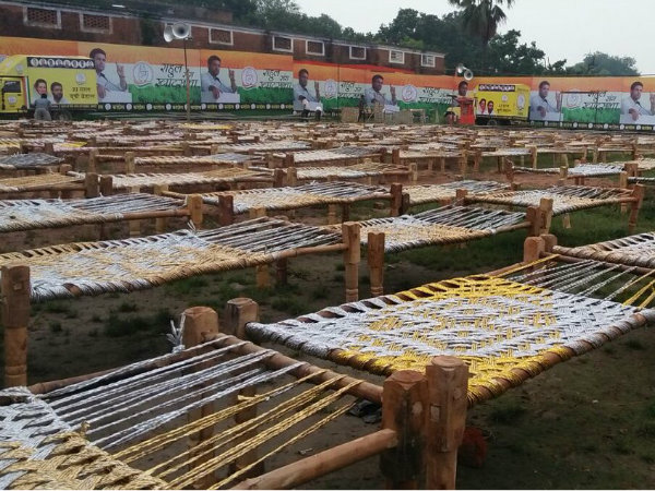 'খাটিয়া সভা' দিয়ে উত্তরপ্রদেশ নির্বাচনের প্রচার শুরু রাহুলের 'খাটিয়া সভা' দিয়ে উত্তরপ্রদেশ নির্বাচনের প্রচার শুরু রাহুলের