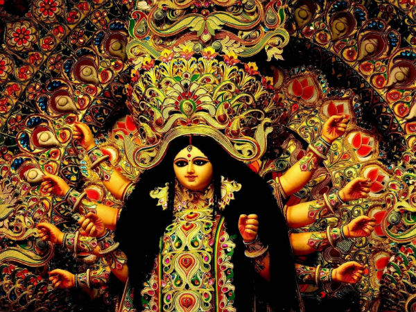 মহালয়া: মা দূর্গা আজ পা রেখেছেন মর্ত্যলোকে মহালয়া: মা দূর্গা আজ পা রেখেছেন মর্ত্যলোকে