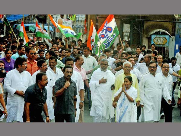 trinamool congress, murshidabad, congress, mamata banerjee, adhir chowdhury, zilla parisad, তৃণমূল কংগ্রেস, মুর্শিদাবাদ, কংগ্রেস, মমতা বন্দ্যোপাধ্যায়, অধীর চৌধুরি, জেলা পরিষদ trinamool congress, murshidabad, congress, mamata banerjee, adhir chowdhury, zilla parisad, তৃণমূল কংগ্রেস, মুর্শিদাবাদ, কংগ্রেস, মমতা বন্দ্যোপাধ্যায়, অধীর চৌধুরি, জেলা পরিষদ