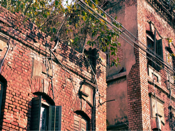 পাথুরিয়াঘাটায় ভেঙে পড়ল 'বিপজ্জনক' তিনতলা বাড়ি, মৃত ২ পাথুরিয়াঘাটায় ভেঙে পড়ল 'বিপজ্জনক' তিনতলা বাড়ি, মৃত ২