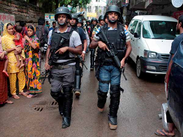যৌথ অভিযানে বাংলাদেশে খতম ১১ জঙ্গি
