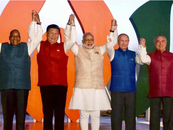 'সন্ত্রাসবাদের মূল আস্তানা' : ব্রিকস সম্মেলনে পাকিস্তানকে আক্রমণ মোদীর! 'সন্ত্রাসবাদের মূল আস্তানা' : ব্রিকস সম্মেলনে পাকিস্তানকে আক্রমণ মোদীর!
