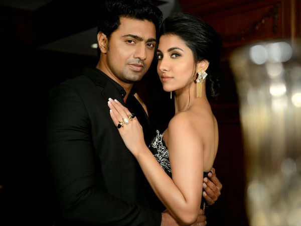 আর লুকোচুরি নয়, এবার 'গার্লফ্রেন্ড'-এর জন্য অন্য ভূমিকায় অভিনেতা দেব! আর লুকোচুরি নয়, এবার 'গার্লফ্রেন্ড'-এর জন্য অন্য ভূমিকায় অভিনেতা দেব!