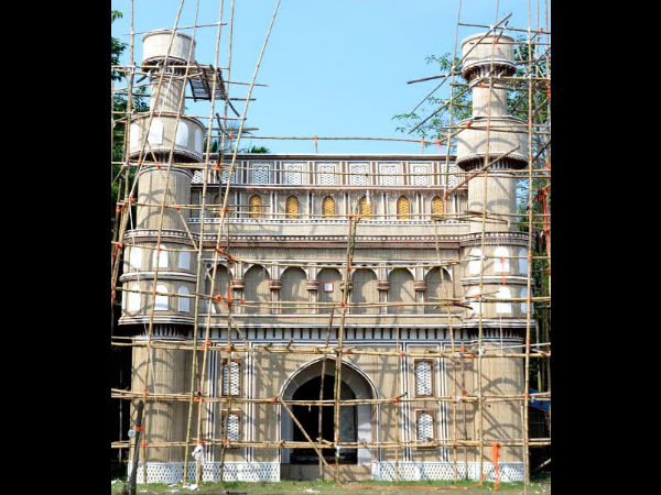 থিমের জোয়ার লক্ষ্মীপুজোয়, দেশপ্রিয় পার্কের অনুকরণে ৪০ ফুটের ‘বড়’ লক্ষ্মী খালনায় থিমের জোয়ার লক্ষ্মীপুজোয়, দেশপ্রিয় পার্কের অনুকরণে ৪০ ফুটের ‘বড়’ লক্ষ্মী খালনায়