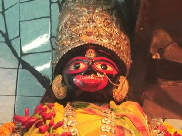 অ্যান্টনি কবিয়ালের স্মৃতিবিজড়িত ফিরিঙ্গি কালীমন্দিরে আজও সর্বধর্মসমন্বয়ের পুজো হয় অ্যান্টনি কবিয়ালের স্মৃতিবিজড়িত ফিরিঙ্গি কালীমন্দিরে আজও সর্বধর্মসমন্বয়ের পুজো হয়