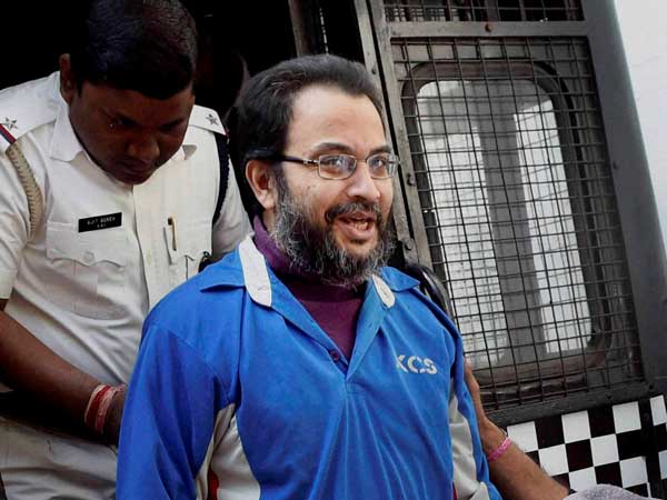 তিন শর্তে জামিন, কালই বাড়ি ফিরছেন কুণাল তিন শর্তে জামিন, কালই বাড়ি ফিরছেন কুণাল