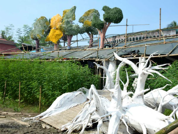 থিমের জোয়ার লক্ষ্মীপুজোয়, দেশপ্রিয় পার্কের অনুকরণে ৪০ ফুটের ‘বড়’ লক্ষ্মী খালনায় থিমের জোয়ার লক্ষ্মীপুজোয়, দেশপ্রিয় পার্কের অনুকরণে ৪০ ফুটের ‘বড়’ লক্ষ্মী খালনায়